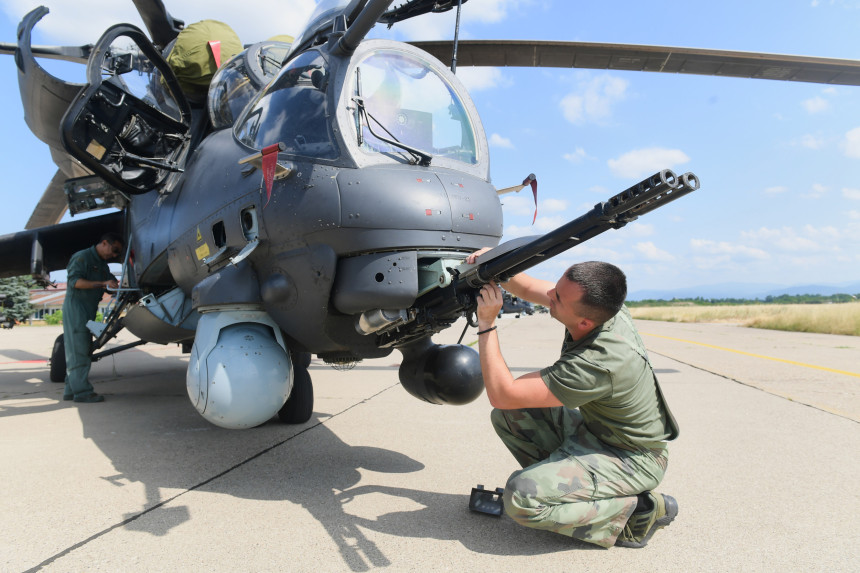 Србија обуставља извоз наоружања и војне опреме