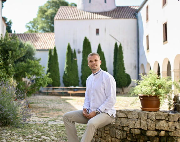 Stanivuković pomaže obnovu manastira Krupa