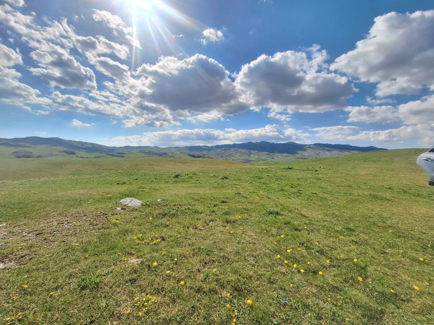 Oblačno vrijeme uz sunčane periode i pad temperature