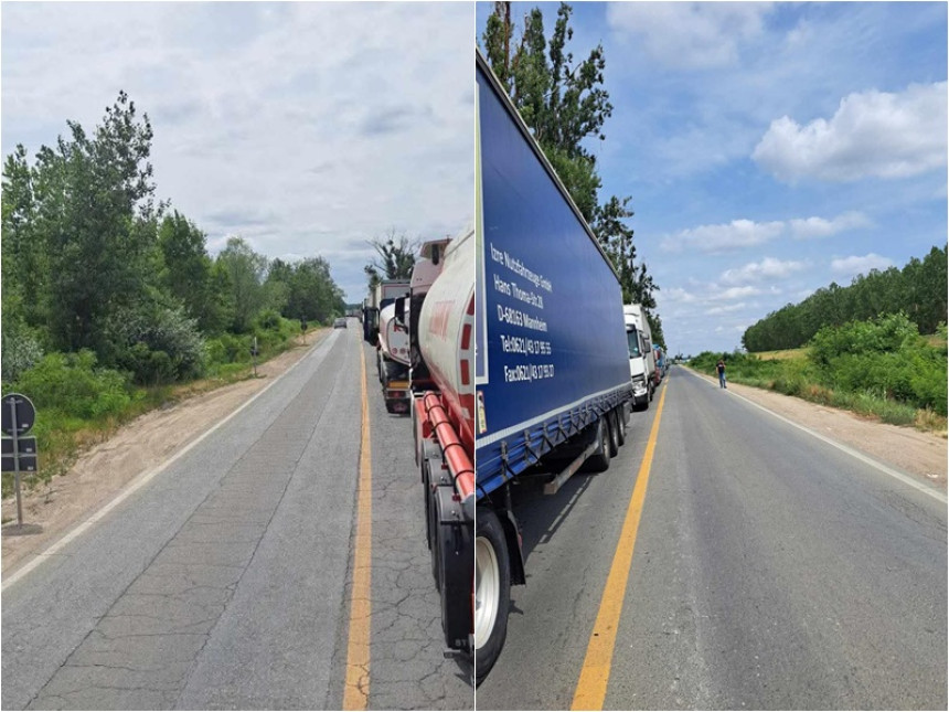 Kolaps na Sremskoj Rači, vozač tvrde da čekaju šest sati