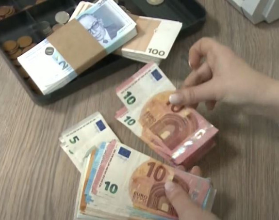 Zbog nerada Savjeta ministara sve stoji, novac se gubi