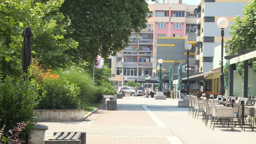 Братунац: Народа све мање, а од фабрика није остало ништа