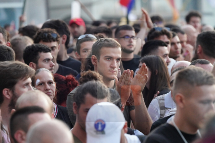 Na Slaviji skup studenata koji blokiraju fakultete