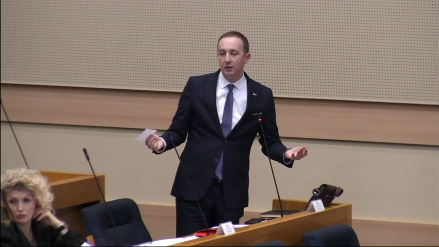 Narodna skupština ispunjava želje jednog čovjeka