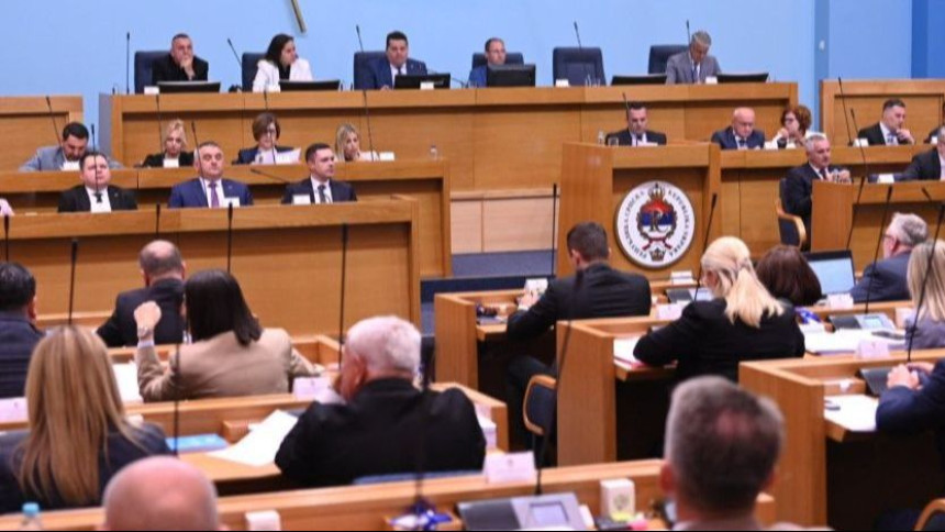 Посланици данас о буџету Српске, Закону о полицији...