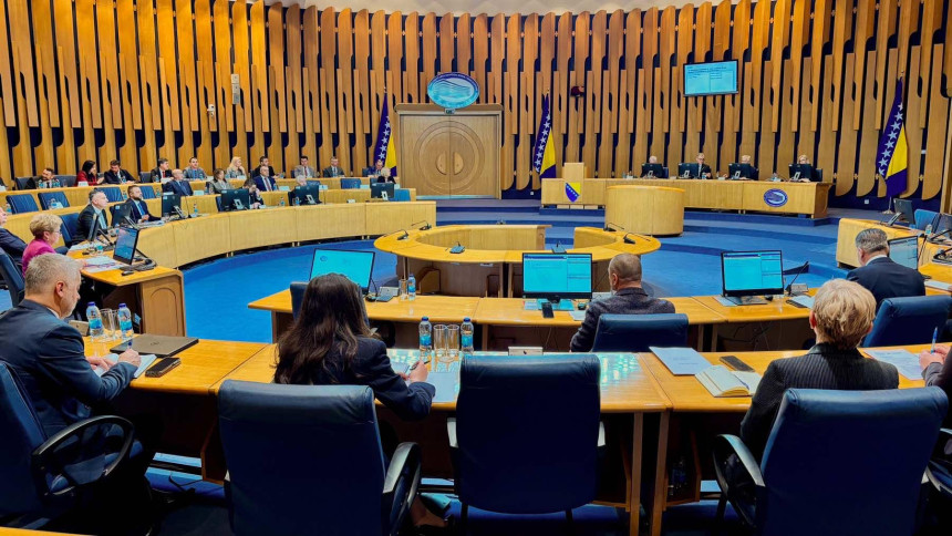 Nova igranka Špirića i Čovića u Domu naroda PSBiH: Isti dan nastavak redovne i hitne sjednice