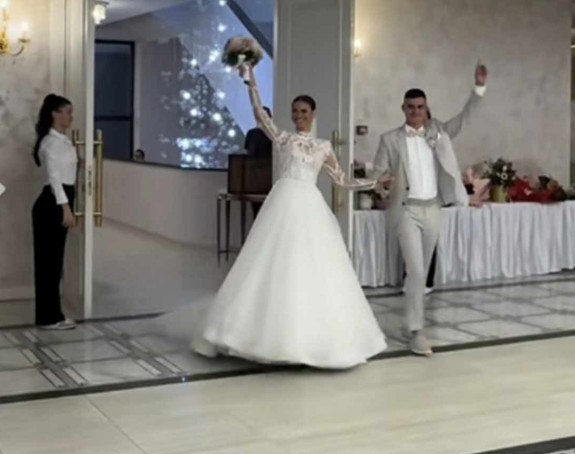 Mlada želela romantični ples a mladoženja izabrao Ligu šampiona! (VIDEO)