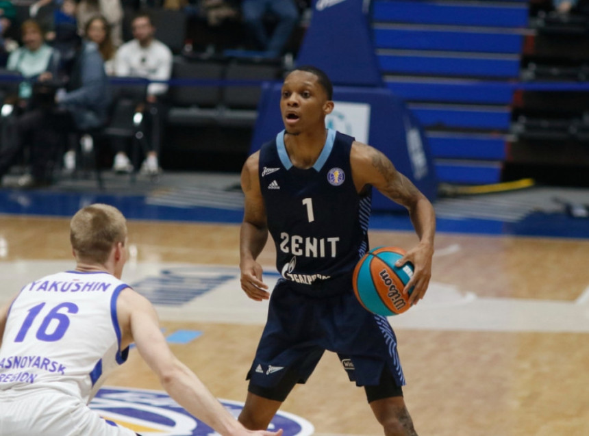 Američki košarkaš Tajson Karter član Crvene zvezde