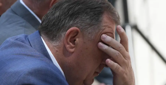 Da li je Dodik "završio" sudije i po dogovoru ide u Tužilaštvo BiH (koji Srpska ne priznaje) da ga oslobode?!