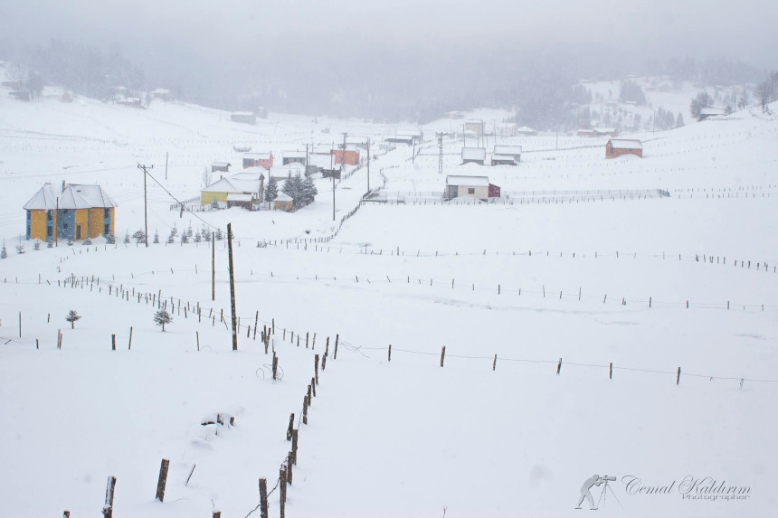 Vrućine zauzele Evropu, u dijelovima Turske snijeg