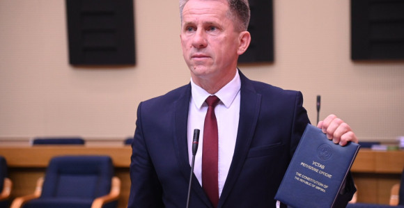"Neimar iz Bakinaca postao je prvi zidar institucija BiH"