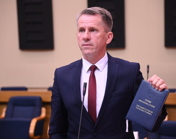 "Neimar iz Bakinaca postao je prvi zidar institucija BiH"