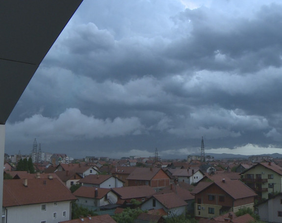 Stiže velika promjena vremena: Led, pljuskovi, grmljavina