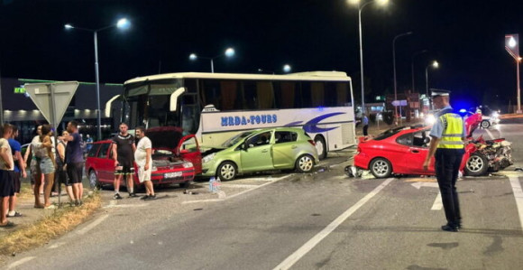 Prijedor: Težak sudar u Kozarcu, ima povrijeđenih