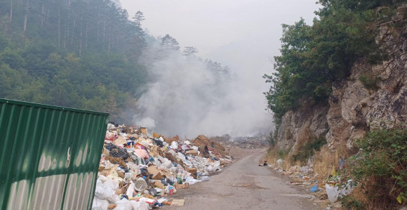 Požari u opštini Višegrad stavljeni pod kontrolu