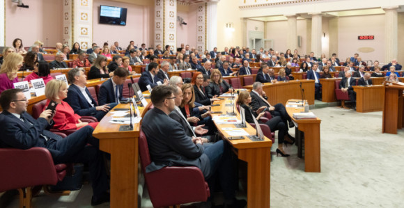 U hrvatskom Saboru odjeknulo "Za dom spremni"