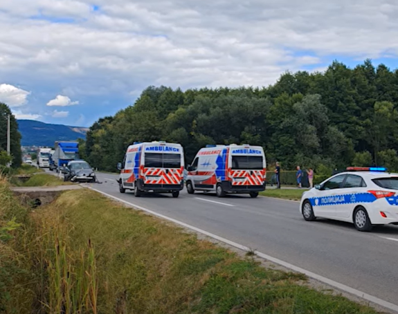Težak udes na putu Prijedor - Banjaluka, ima povrijeđenih