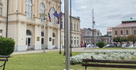 Pretežno sunčano, poslijepodne moguća kiša