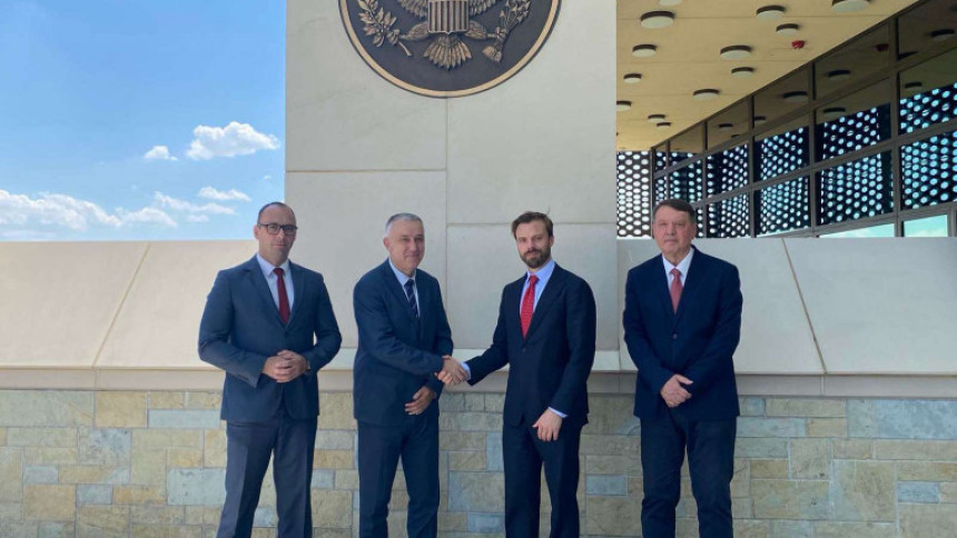 USA delegaciji ukazano na potrebu hitne zaštite Srba