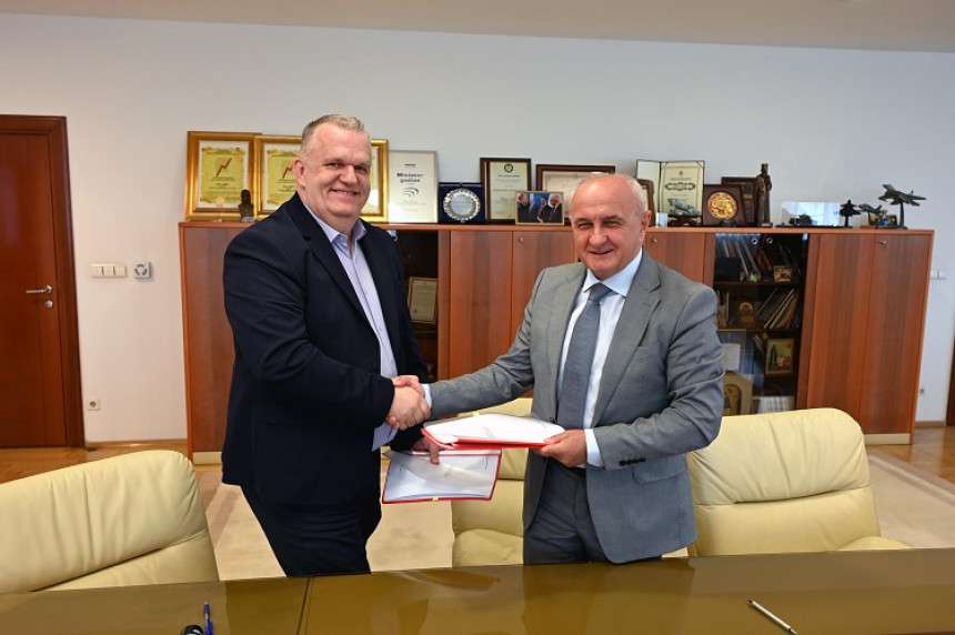 Đokić potpisao Ugovor o koncesiji za solarnu elektranu