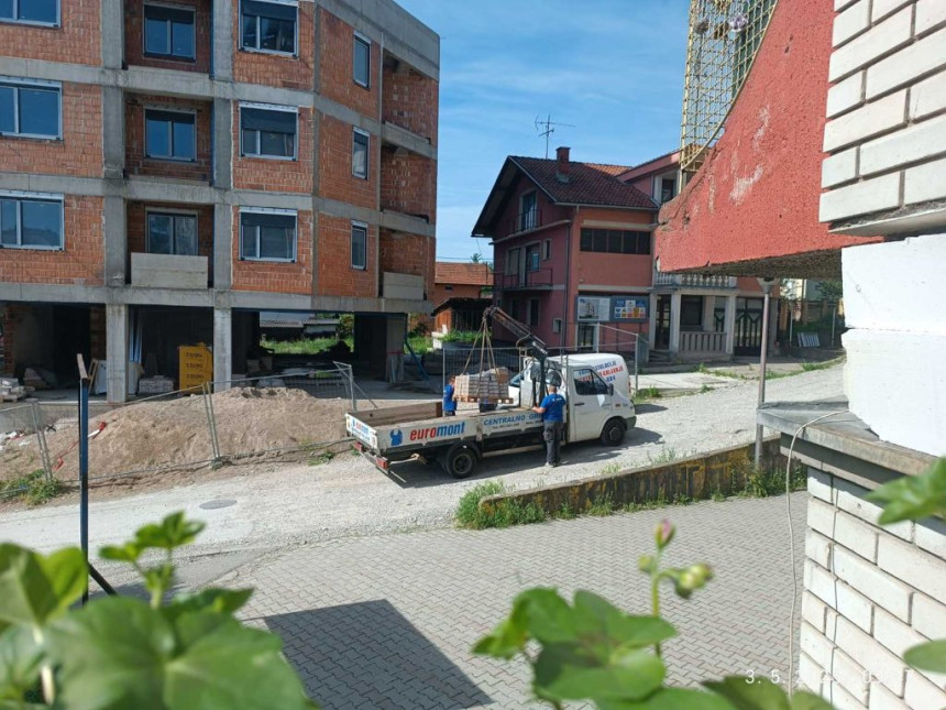 Јачи од Врховног суда: „Лукић-инвест“ наставио градњу упркос забрани