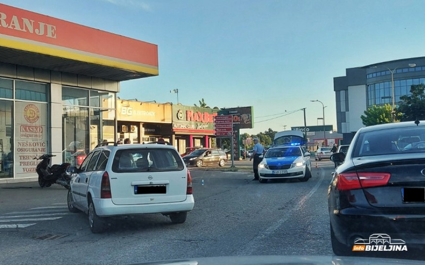 Saobraćajna nezgoda u Bijeljini: Teško povrijeđen mladić