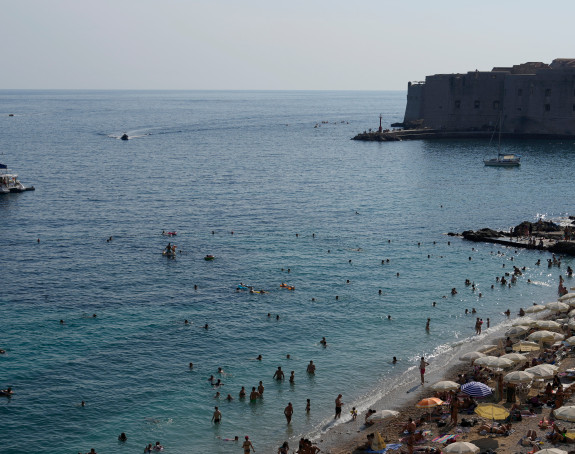 Snimak turistkinje iz Dubrovnika šokirao javnost (VIDEO)