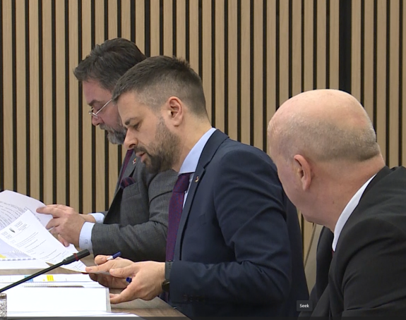 Министарство Додиковог Срђана Амиџића: Заобилази законе, милионе троши без правила