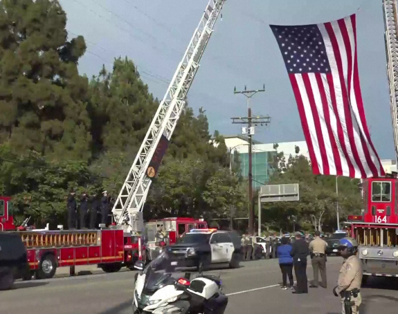20 ljudi povređeno nakon što je vozilo uletelo u gomilu