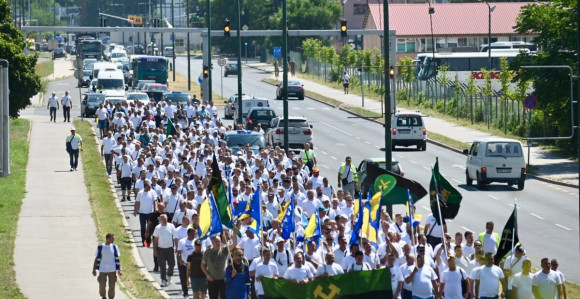 Protest: Više od 500 rudara stiglo pred Vladu FBiH