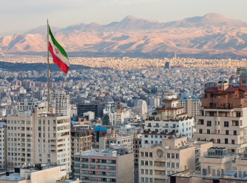 Teheran zatvara državne institucije zbog vrućine