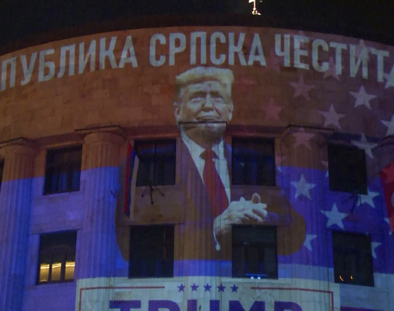 Додикови покушаји додворавања Трампу пролазе без успјеха