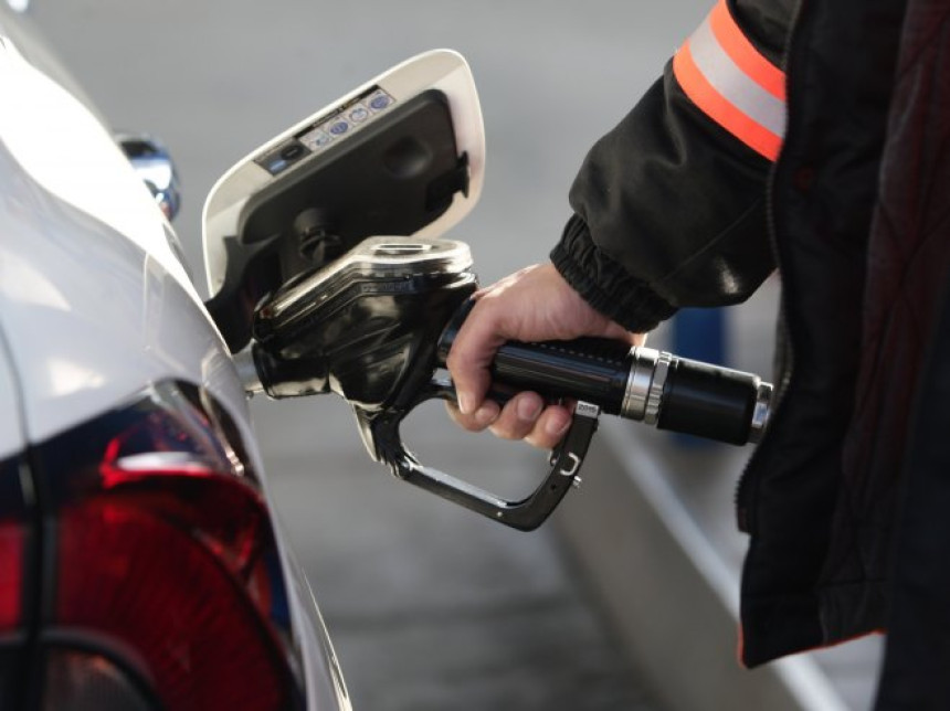 Министар САД: Могуће санкције за купце руске нафте