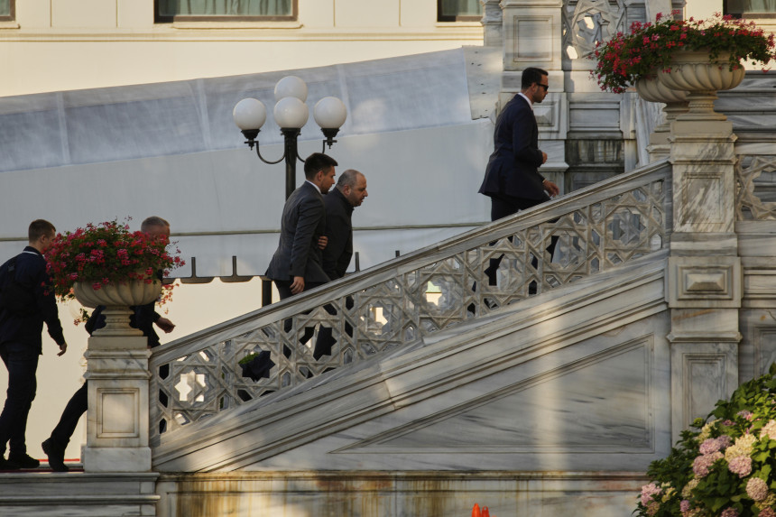 У току састанак делегација Русије и Украјине у Истанбулу