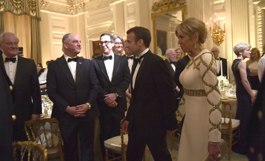 Она тврди да је Брижит мушкарац, Макрон је тужио (ВИДЕО)