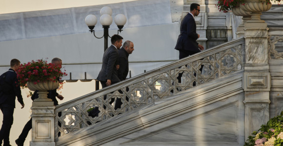 У току састанак делегација Русије и Украјине у Истанбулу