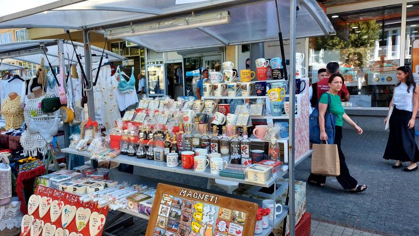 Održana etno manifestacija "Zlatne ruke Potkozarja"