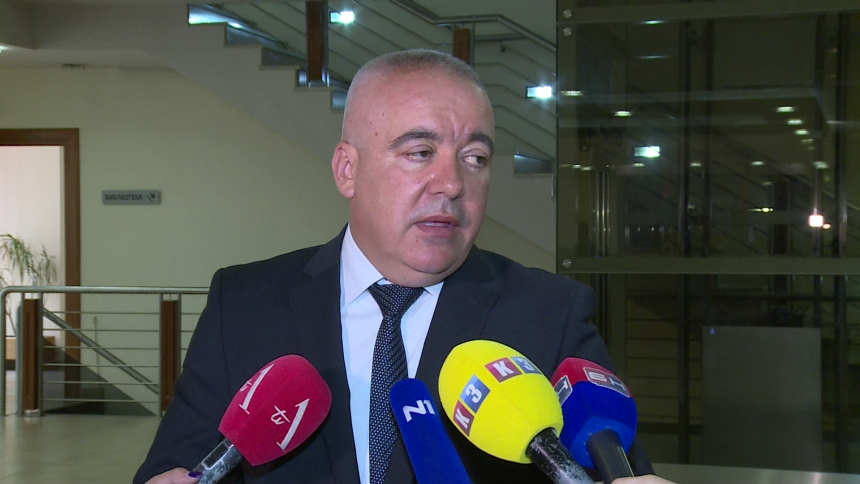 Nedostatak kvoruma - propala rasprava o Darku Ćulumu