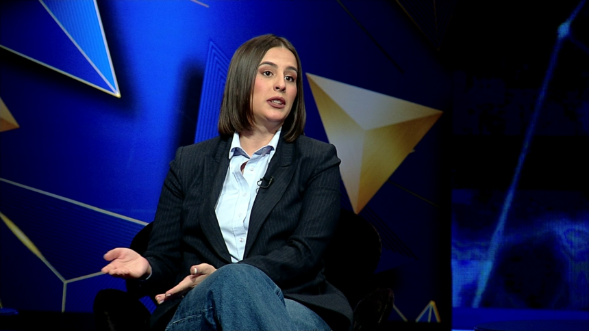 Jeftiniji lijekovi ne mogu, ali 100 miliona za kuma može?!