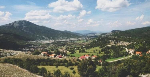 CG: U Goliji otac ubio ćerku pa izvršio samoubistvo