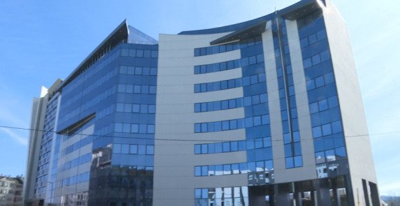 Kum kumu završio posao - Prodata UIO Radišićeva zgrada