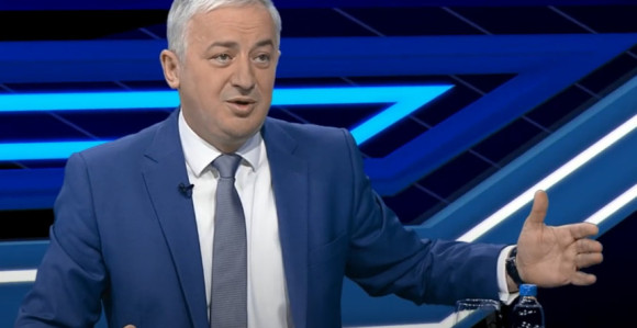 Политичка сила и сумрак друштва у којем живимо!