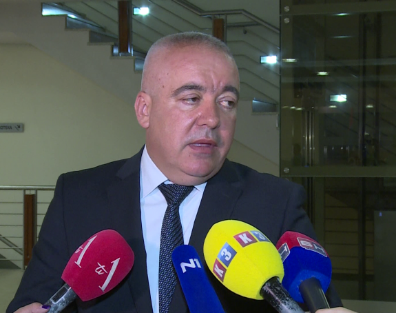 Nedostatak kvoruma - propala rasprava o Darku Ćulumu