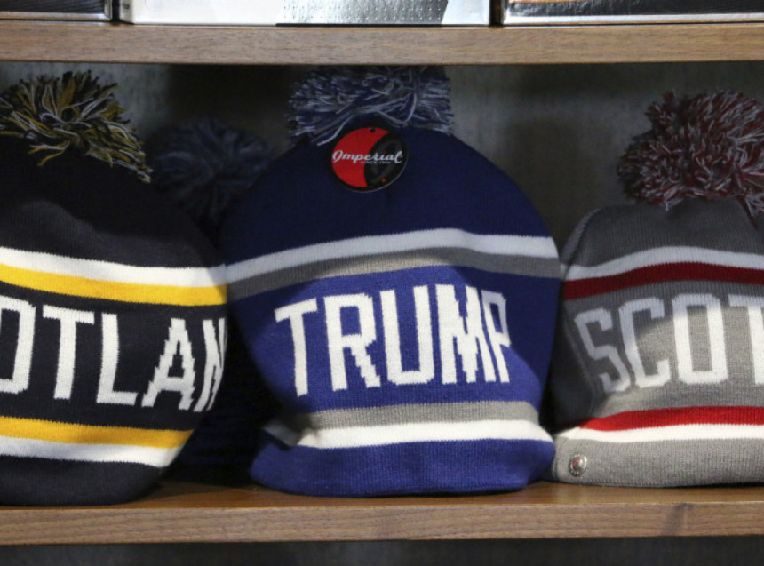 Tramp stiže u Škotsku pod velikim mjerama bezbednosti