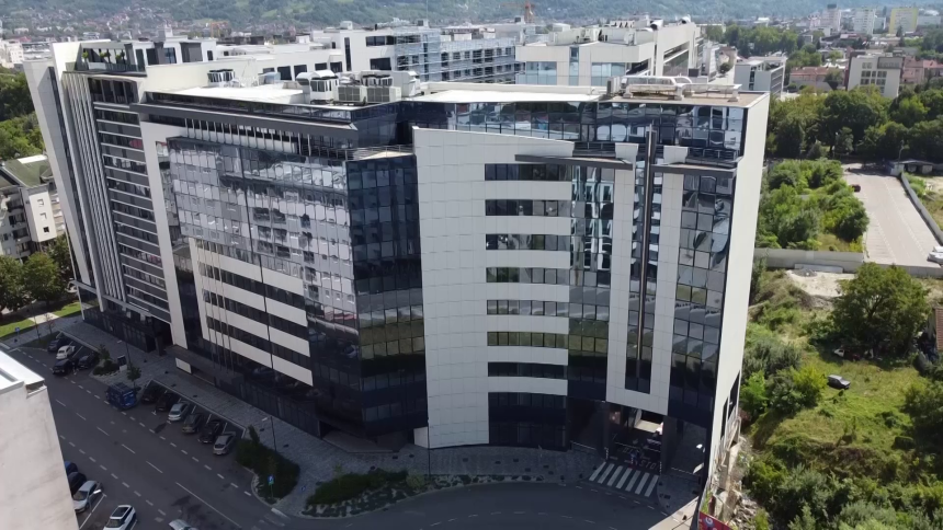 Kupovina zgrade od Dodikovog kuma Radišića – nova pljačka građana?