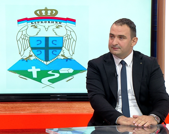 Režim izvlači novac preko povezanih lica (VIDEO)