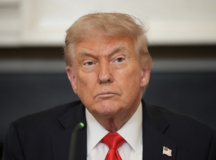 Трамп вјерује да ће одржати састанак Путина и Зеленског