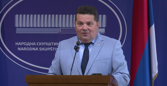 Stevandić oštro osudio paljenje automobila Hurtića