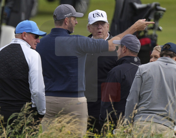 Donald Tramp danas viđen na golf terenu u Škotskoj