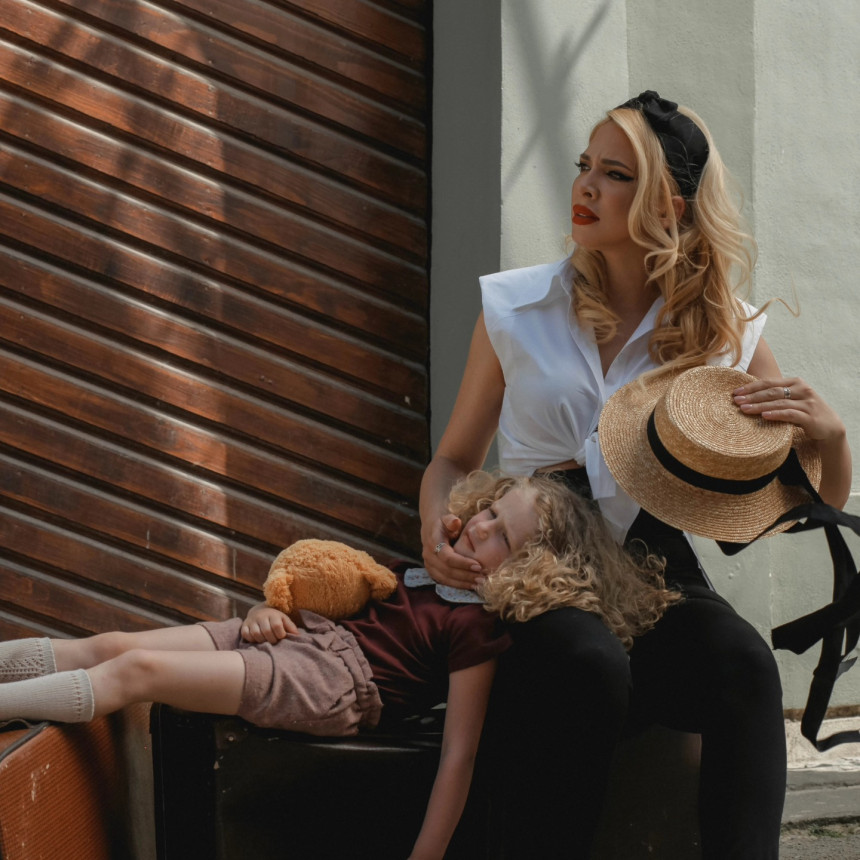 Milica Todorović trudna, otkazala  je sve svoje nastupe